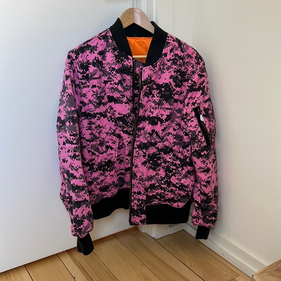 【未使用】Supreme DigiCamo MA-1 Bomber Jacket Supreme Digi Camo MA-1 (FW17) - $328